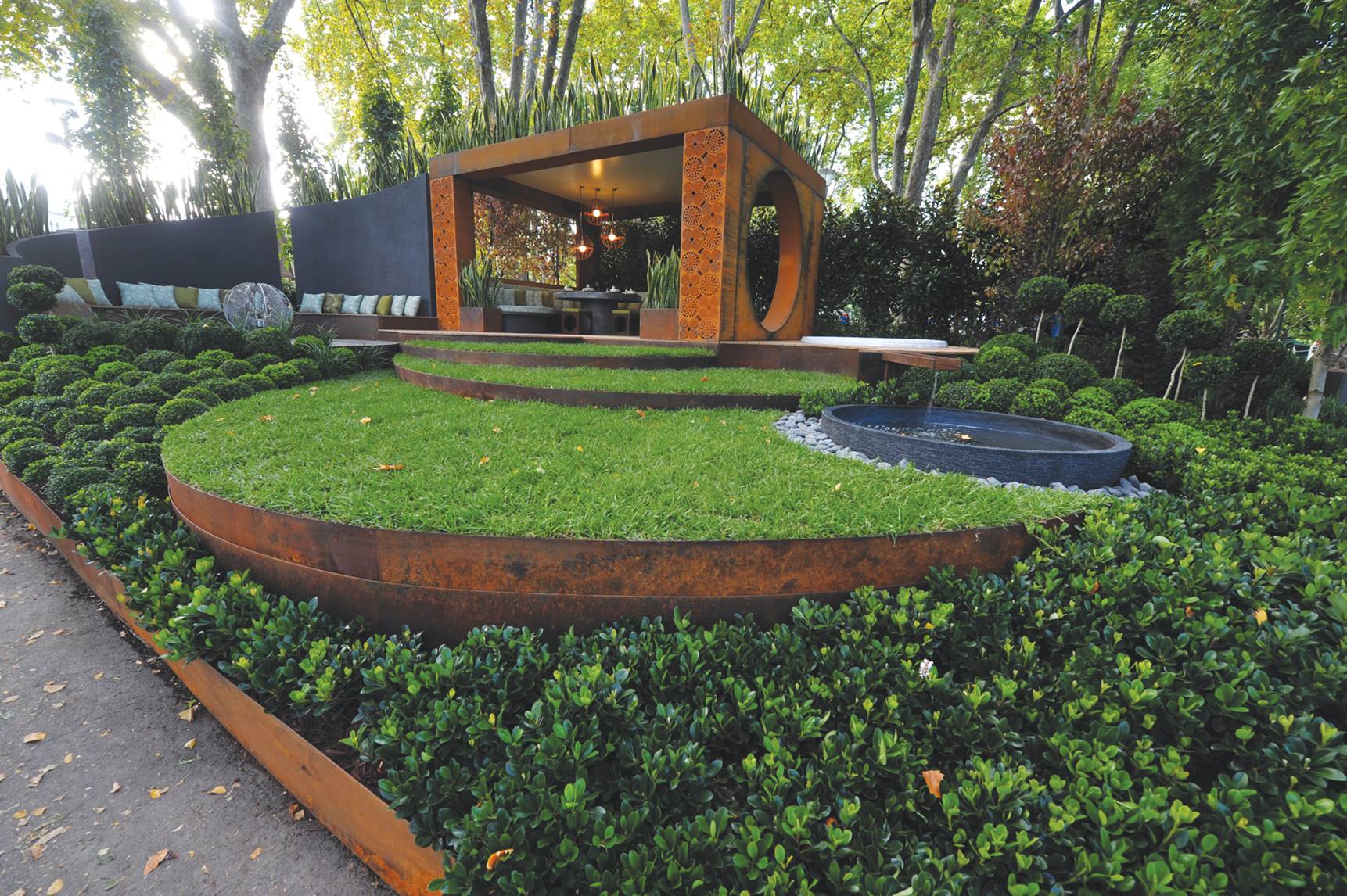 REDCOR® corten raised lawn